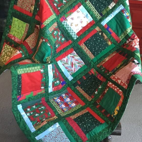 NWOT Handmade Holiday Quilt - Picture 13 of 13